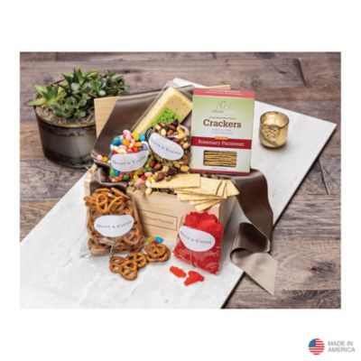 Olive & Cocoa Tasteful Favorites - Petite Crate