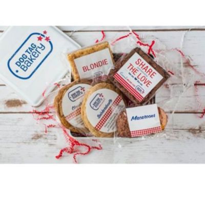 Dog Tag Bakery Favorites Gift Tin - Chase Business Banking - Spanish