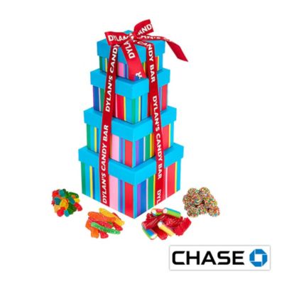 Dylan's Candy Bar Gummy Sweet Treat Tower - Chase Commercial Banking - Spanish